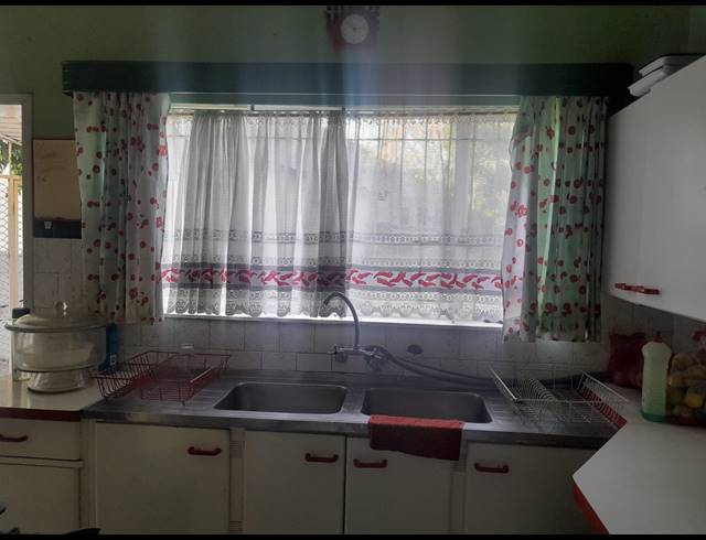 4 BEDROOM HOUSE FOR SALE IN BO-DORP